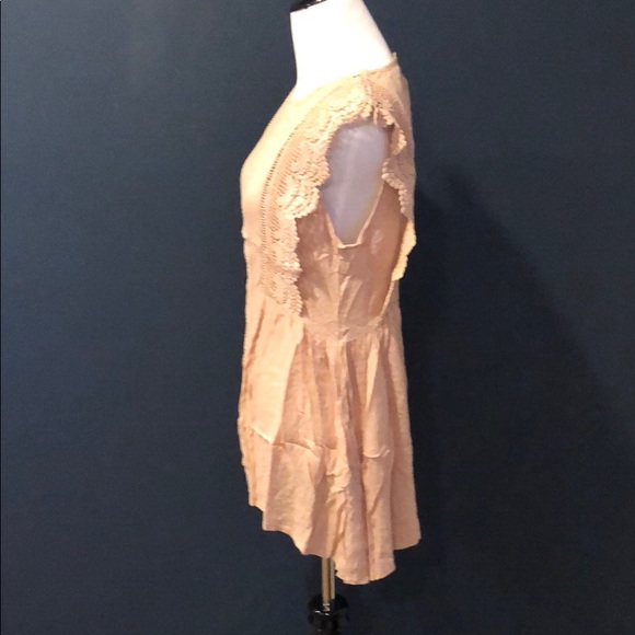 Beige Flutter Blouse [LAST ONE] - Picture 4 of 7